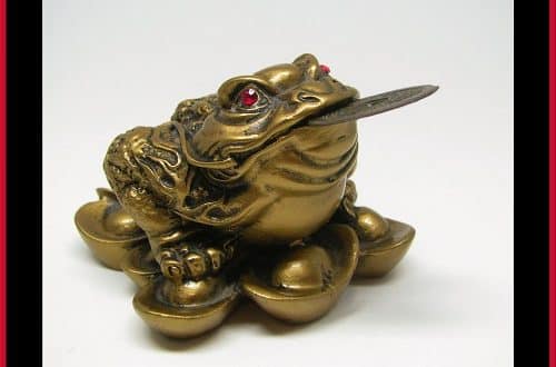 Feng shui three-legged toad frog